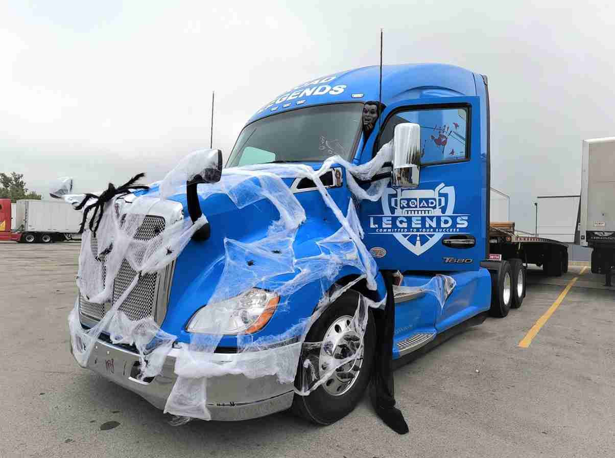 Spiderweb Wrapped Semi Rig