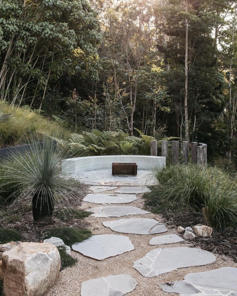 15 Rustic Yard Ideas for a Cozy and Inviting Outdoor Space