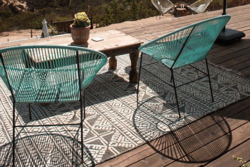 Redefining Outdoor Spaces: 5 Creative Ways to Incorporate Outdoor Rugs with Patio Furniture Redefining Outdoor Spaces: 5 Creative Ways to Incorporate Outdoor Rugs with Patio Furniture