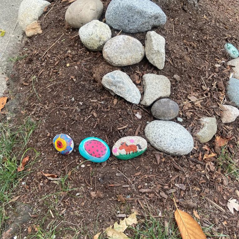 17 DIY Yard Art Ideas to Transform Your Outdoor Space