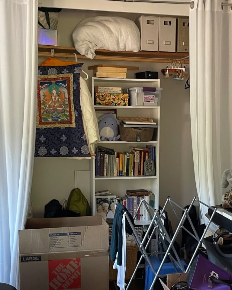 21 Dorm Room Storage Ideas