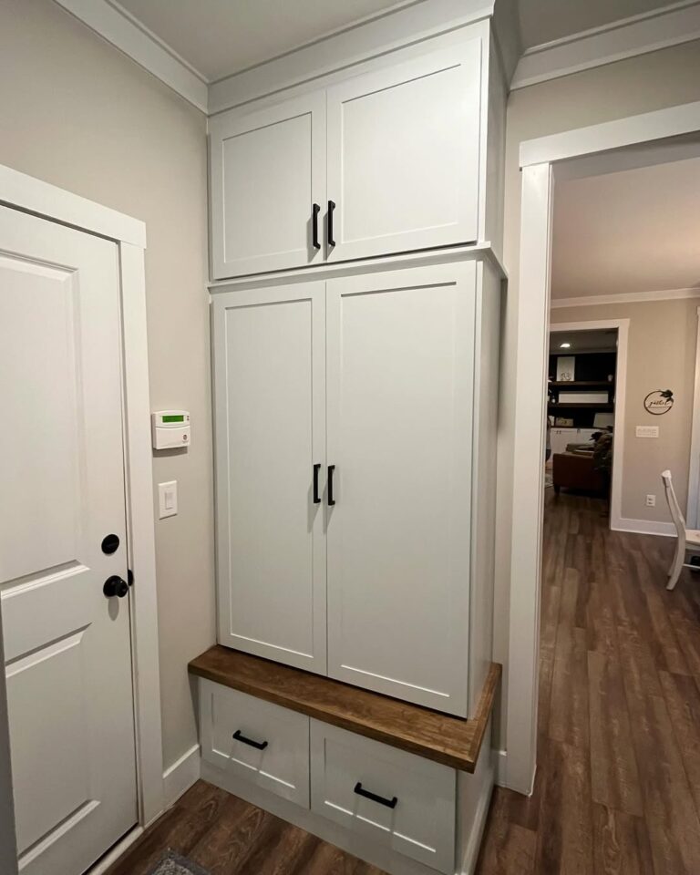 17 Dropzone Ideas to Organize Your Entryway Like a Pro
