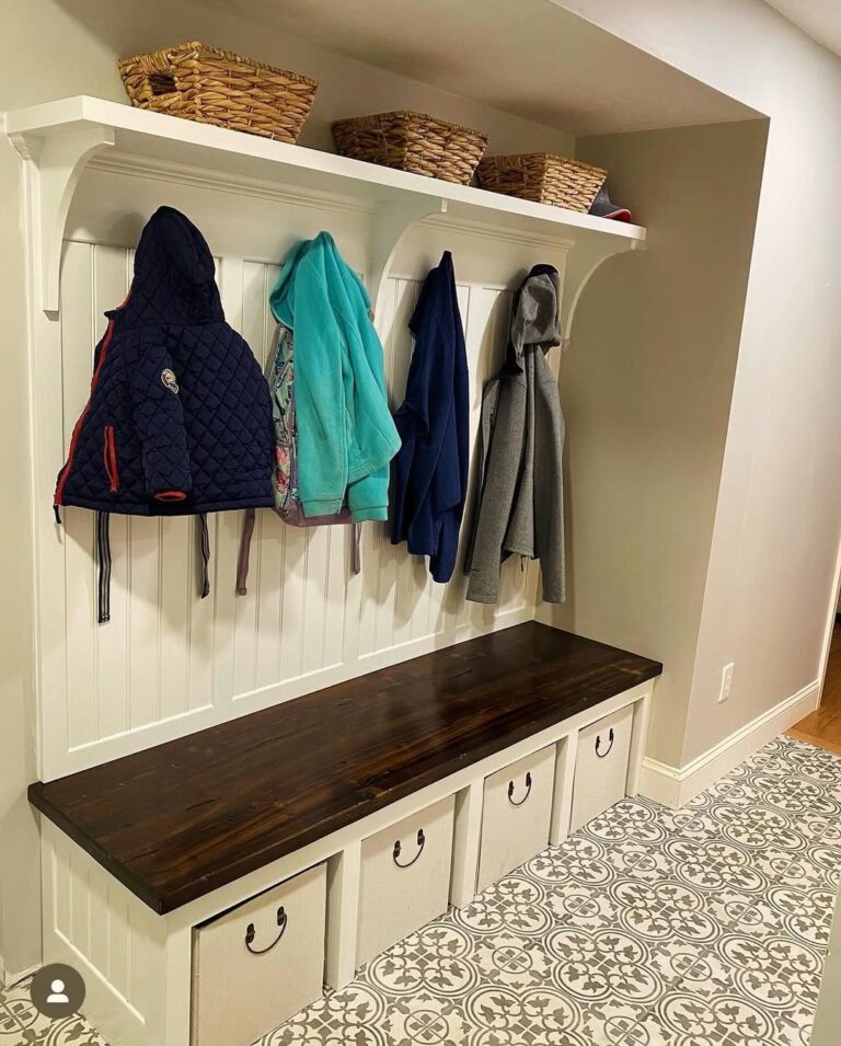 21 Mud Room Ideas for a Stylish and Functional Entryway