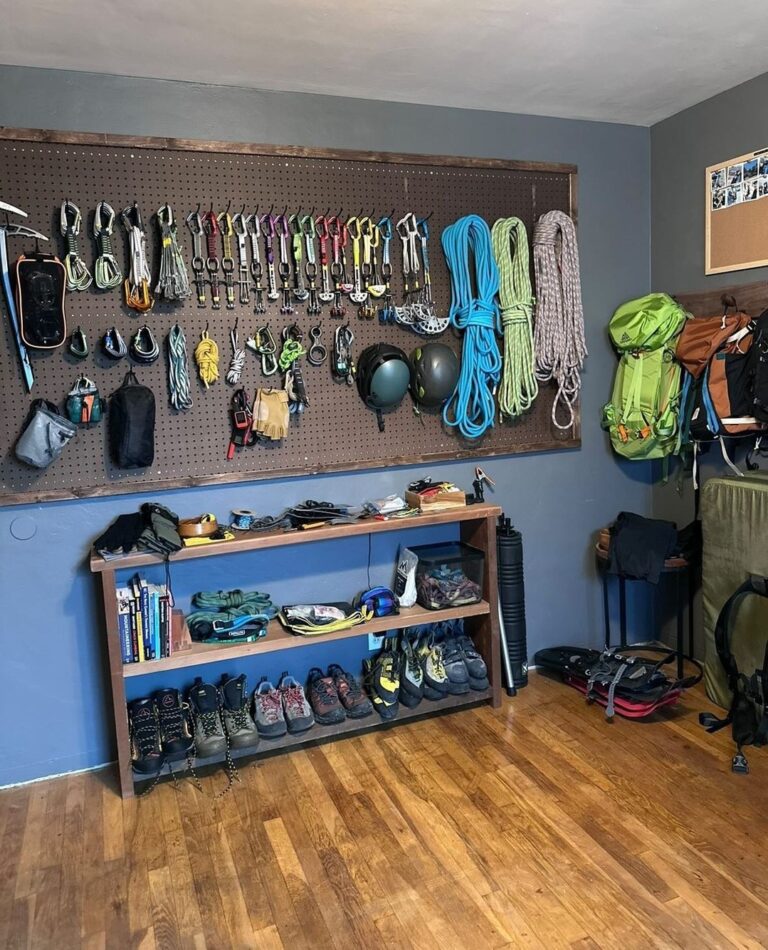 17 Garage Shelving Ideas to Maximize Your Space and Style