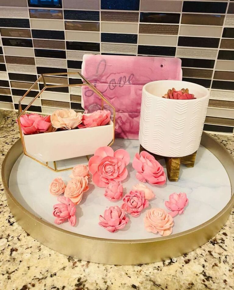 29+ Farmhouse Valentine’s Day Home Decor Ideas