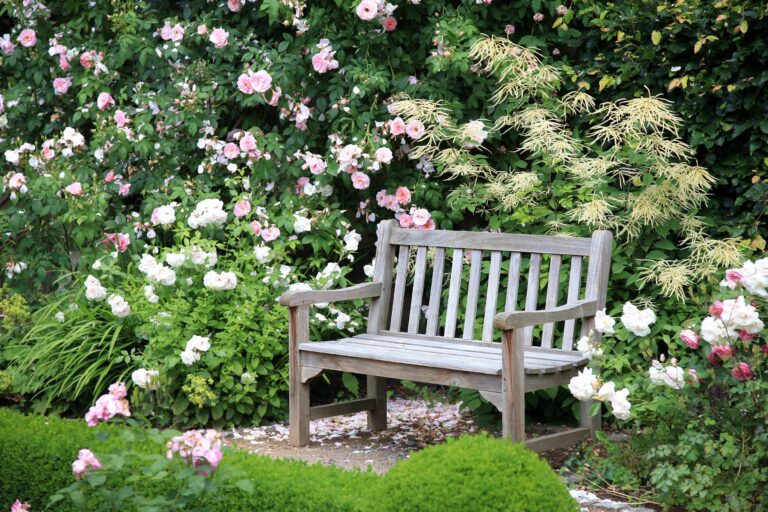 25+ English Garden Ideas