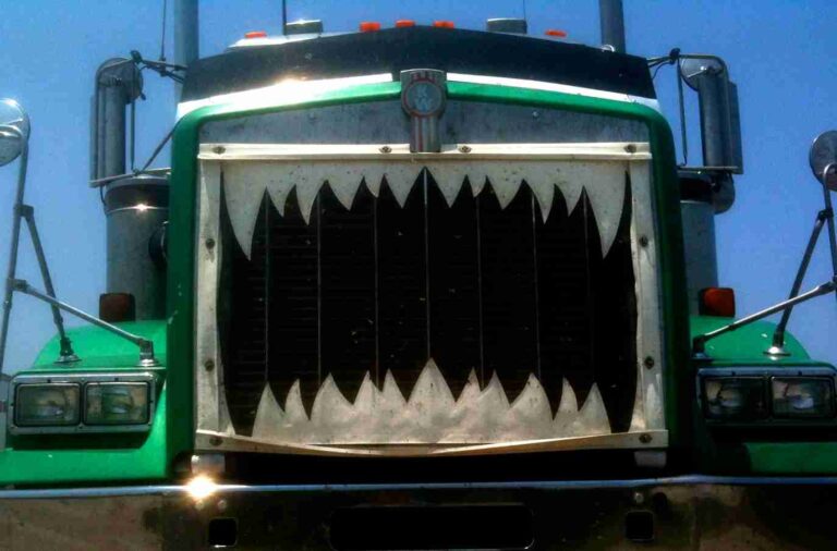19+ Halloween Trunk or Treat Ideas for Trucks That Steal the Show